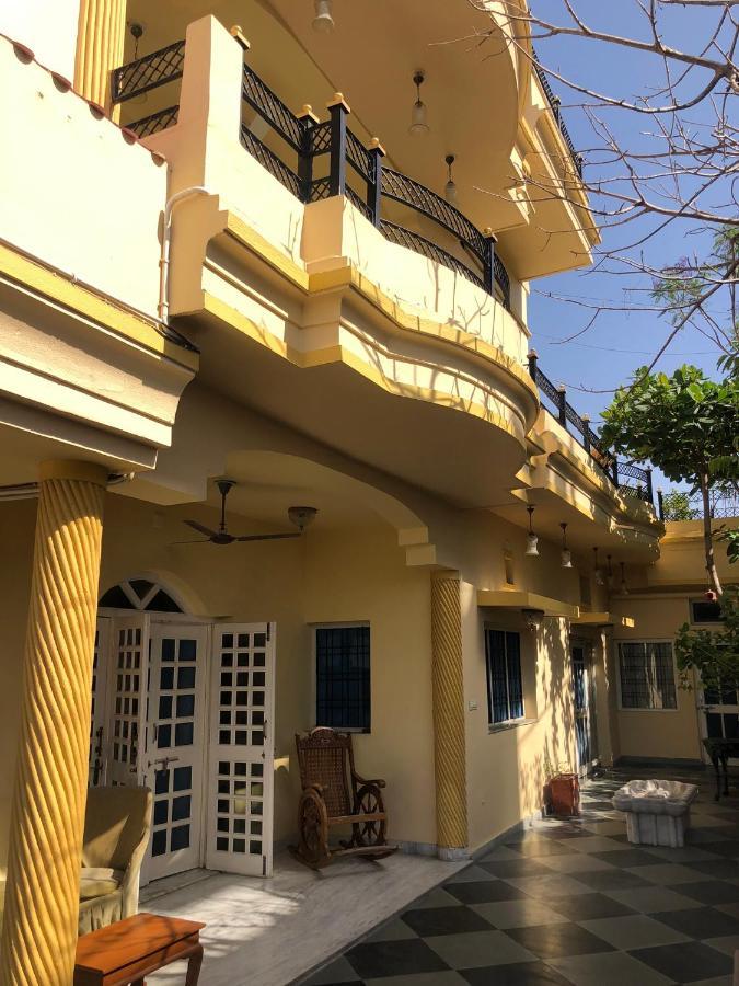 Jai Villa Homestay Udaipur Extérieur photo