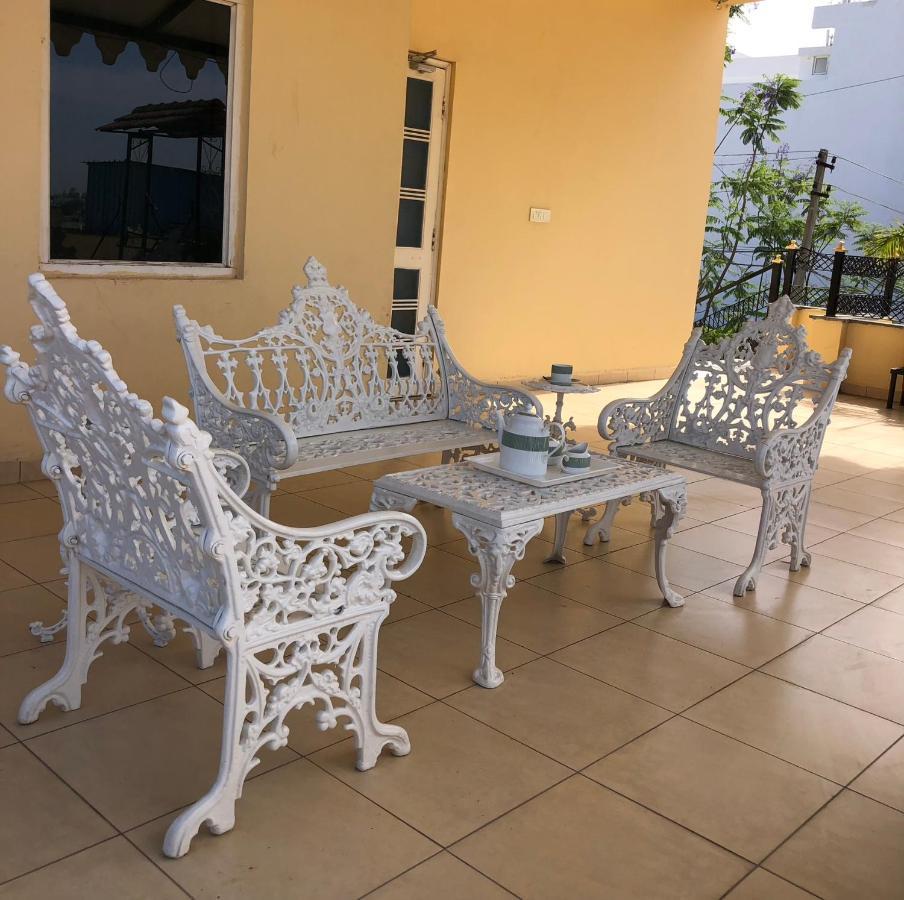 Jai Villa Homestay Udaipur Extérieur photo