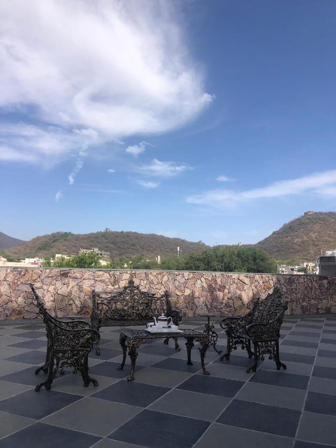 Jai Villa Homestay Udaipur Extérieur photo